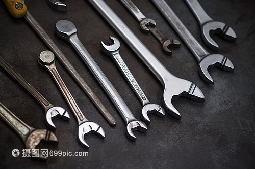 五金工具 家庭与工业中不可或缺的得力助手